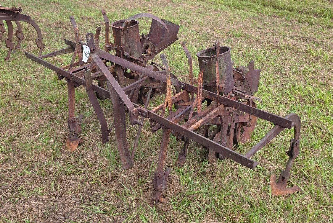 6 FT  Cultivator 2 Row Planter