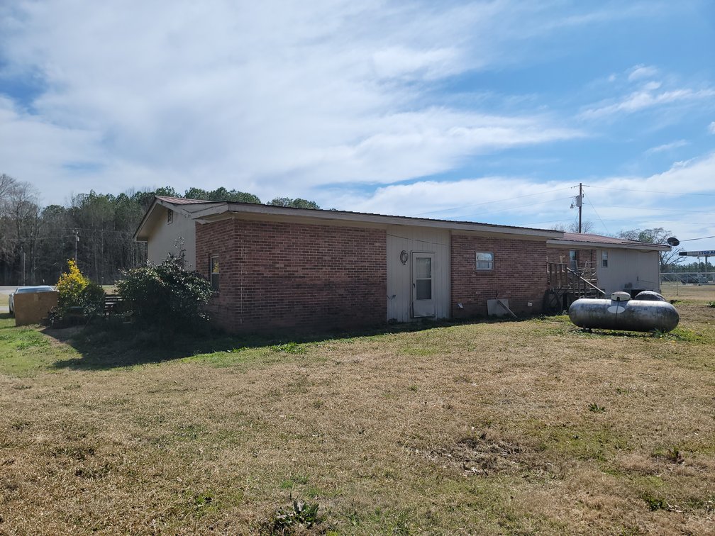 Image for ABSOLUTE AUCTION: Robertson Property 04.12.25