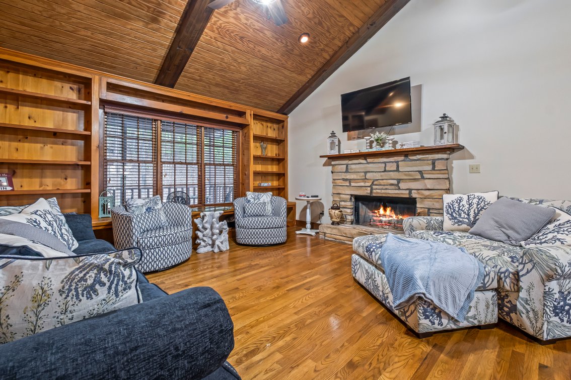 Image for Tri-level Waterfront Home with 3 slip Boat House