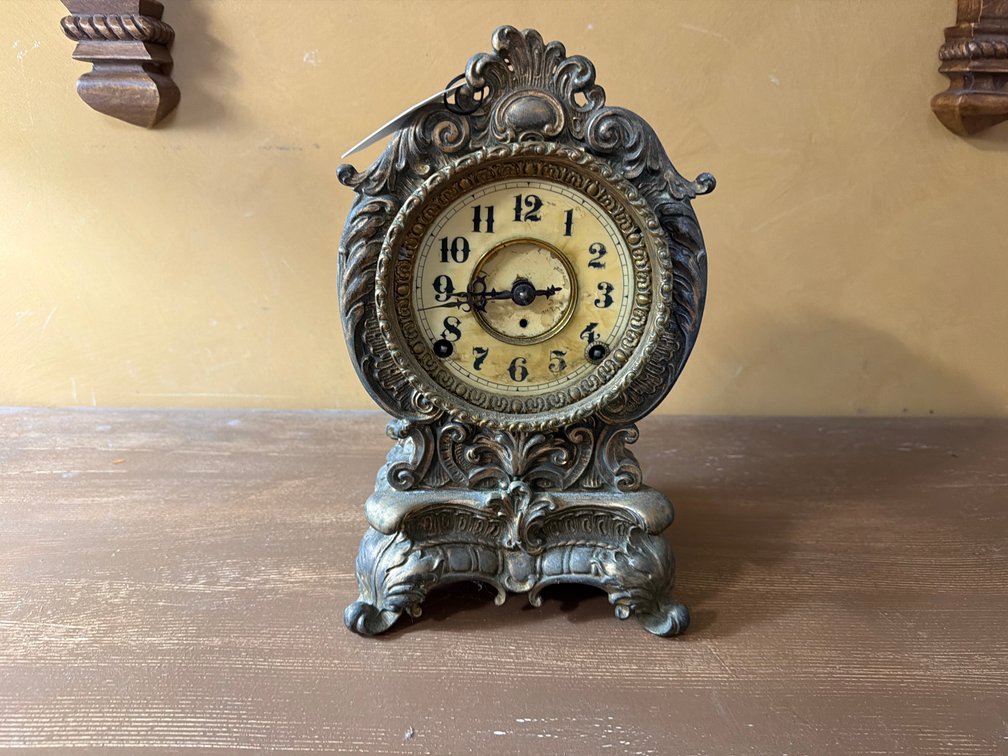 Antique Victorian-era Rococo style mantel clock