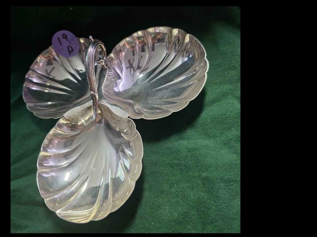 6.97 Troy Ounces  Sterling  SilverWallace  Candy Dish