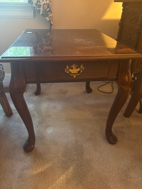 Traditional Queen Anne Style End Table