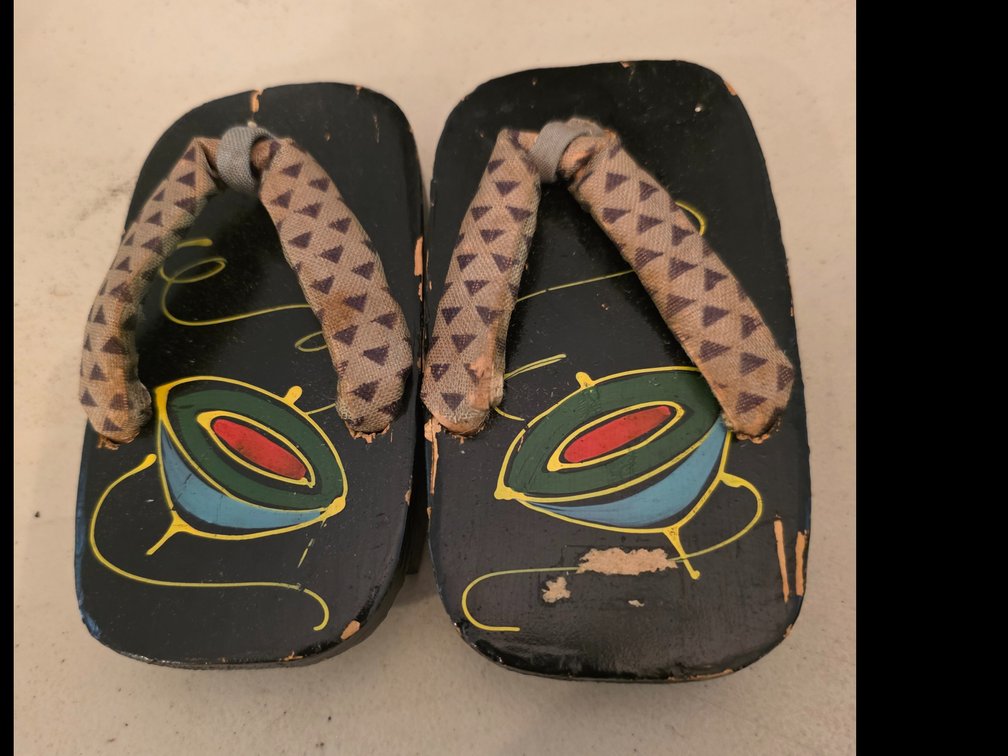 Vintage Painted Souvenir Japanese Geta Shoes Wooden Sandals Clogs size small
