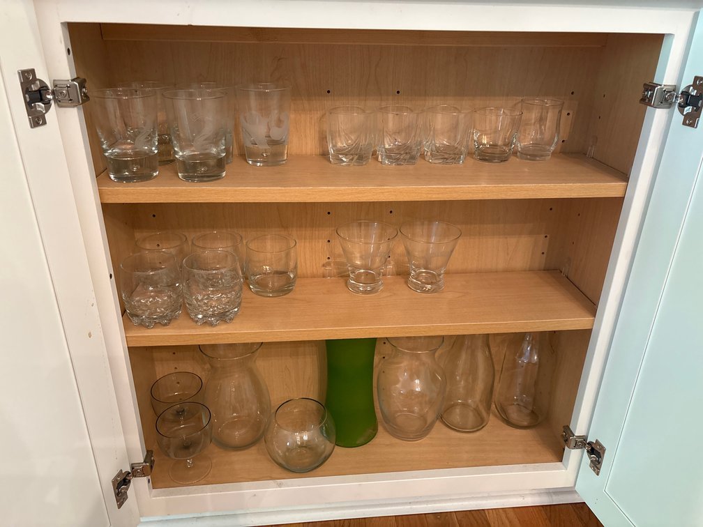 Large Cabinet Contents Glass Set