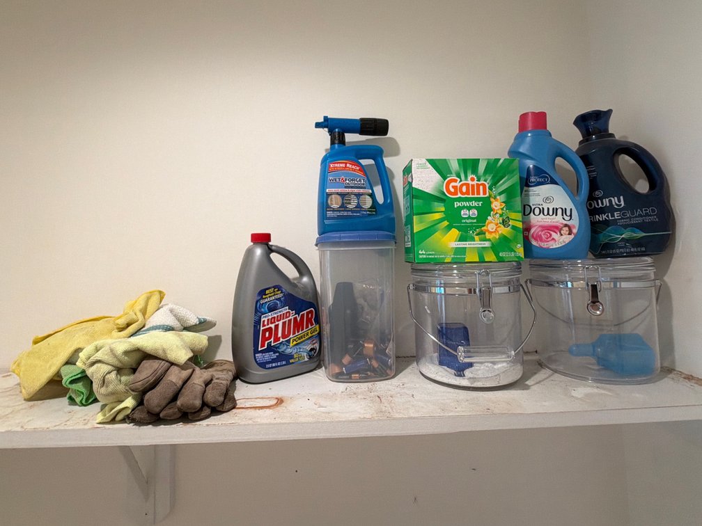 Laundry & Cleaning Supply Lot