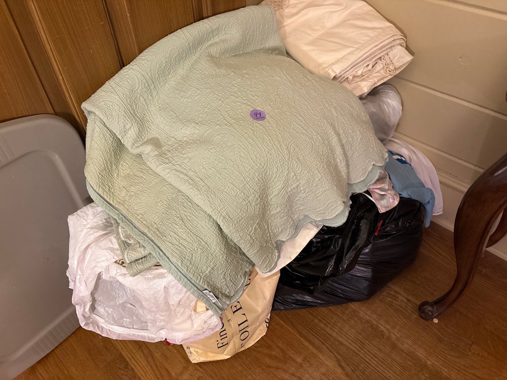 Linen Lot