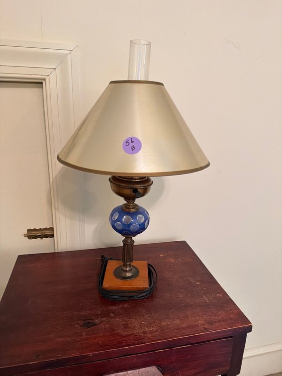 Vintage Electrified Oil Lamp Style Table Lamp