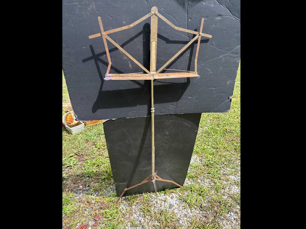 Portable music stand with case