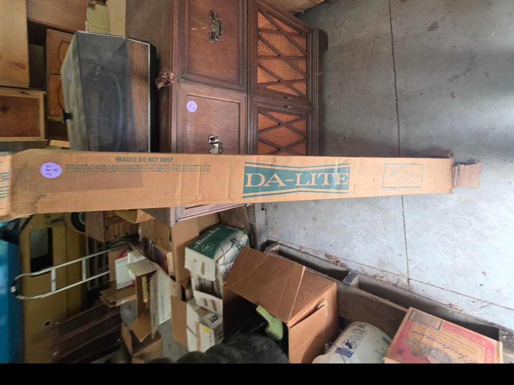 Da-Lite Projection Screen