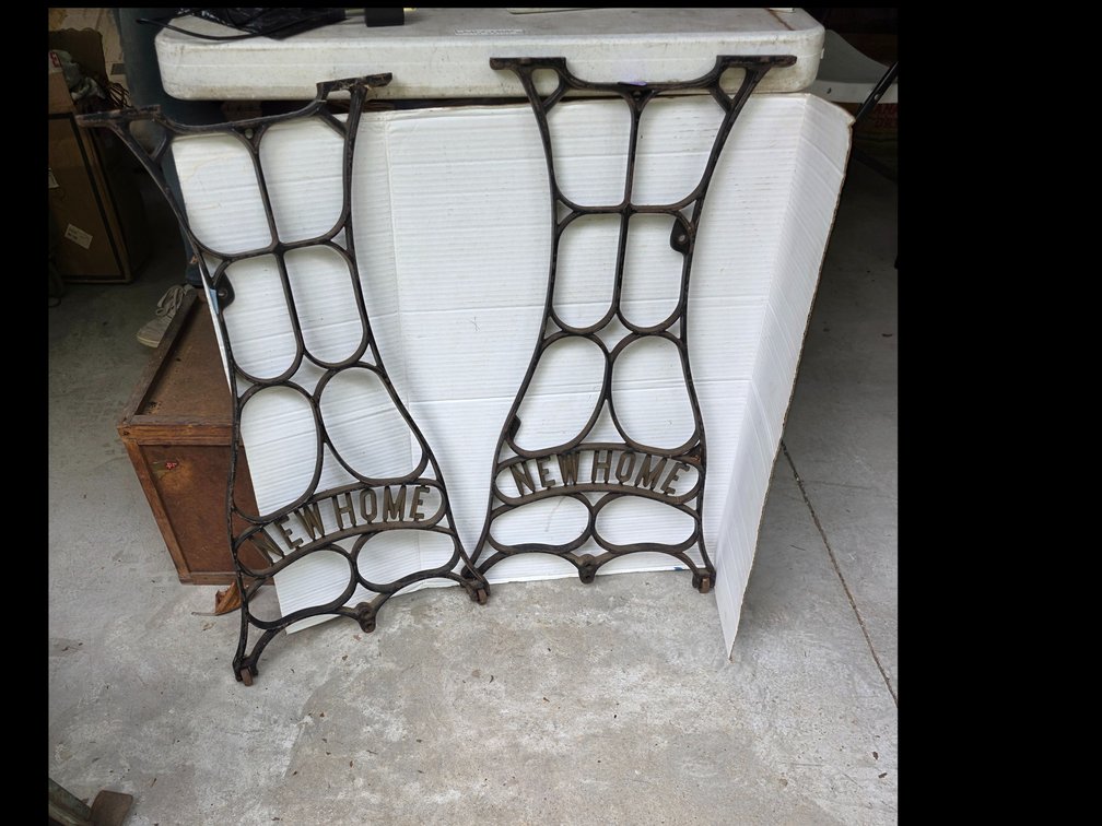 Cast Iron  Sewing  Machine  Table Legs