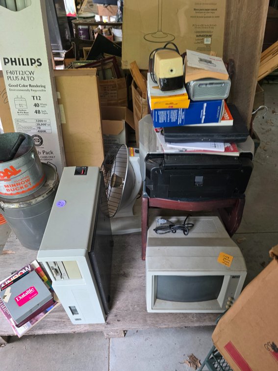 Pallet Lot, Philips Light  Bulbs, Heat Disc,
