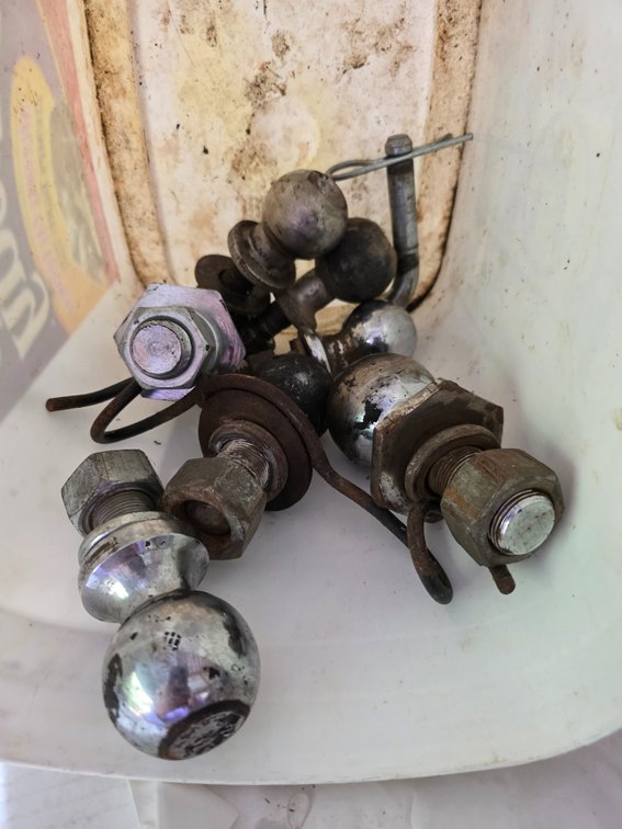 Various size Trailer Hitch with balls