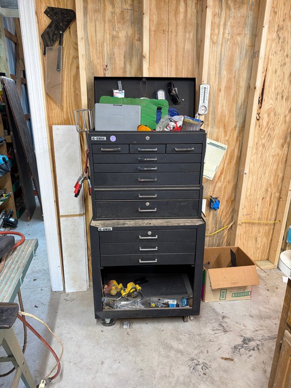 US General Black Rolling Tool Chest Cabinet Combo with Contents Included