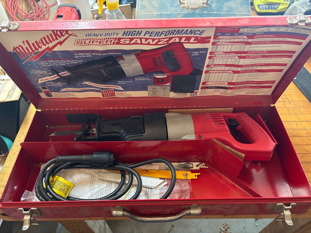 Milwaukee Heavy-Duty Super Sawzall