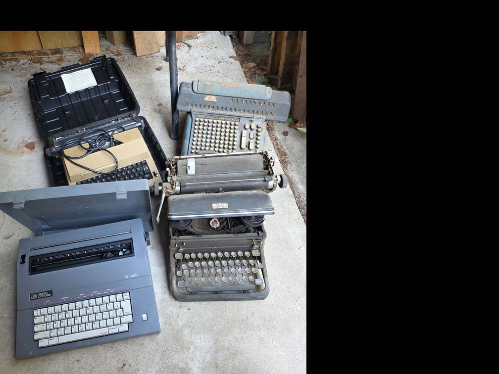 Smith  Corona Electric  Typewriter,  Royal manual  Typewriter,  Adding  Machine,  etc