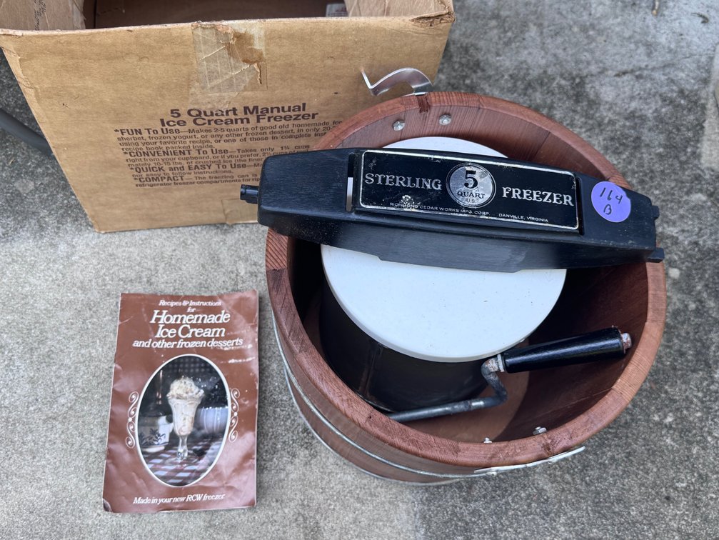 Ice Cream Maker 5-quart