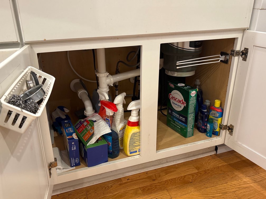 Cleaning Cabinet Lot Contents