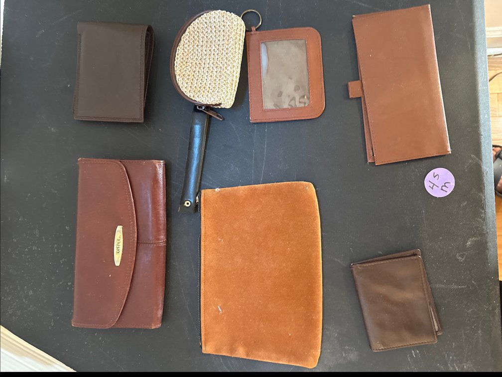 Lot wallets and billfolds