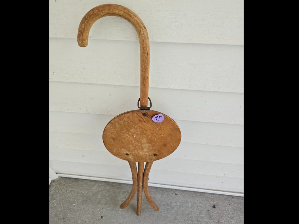 Vintage wooden Kan-O-Seat combination folding stool and walking cane