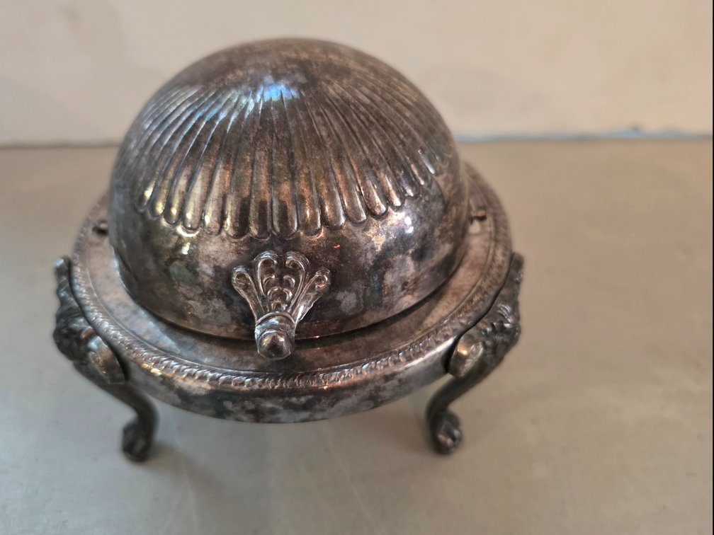 FB Rogers Silver Co Roll Top Caviar/Butter Dish Server Lion Head