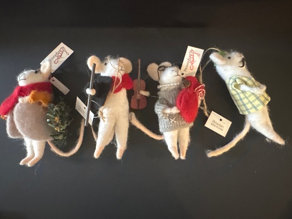 Felt Mouse Christmas Ornaments / Figurine Set