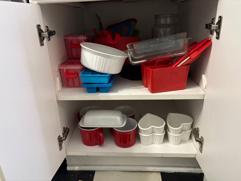 Cabinet Lot
