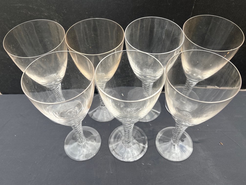 Wine Glasses with Air Twist Stems (7)