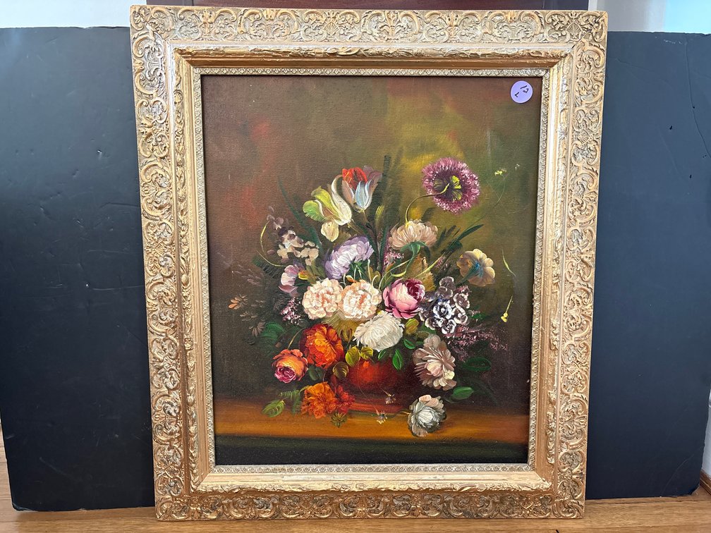 Painting on Canvas Floral Still Life in Ornate Gold Gilt Frame