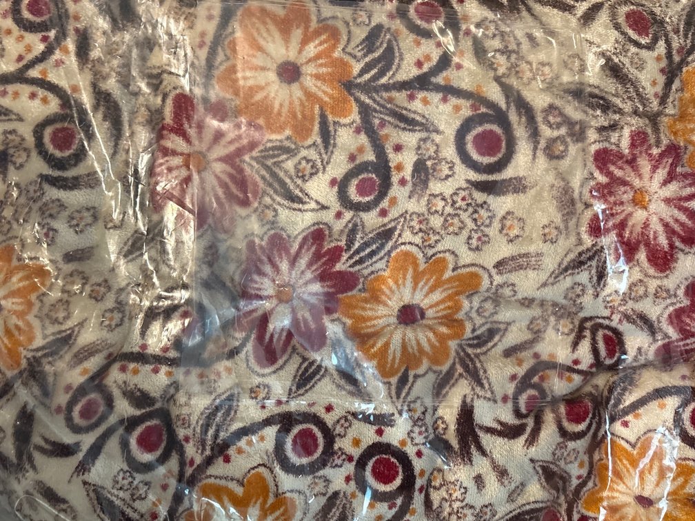 Closet Comforter Lot