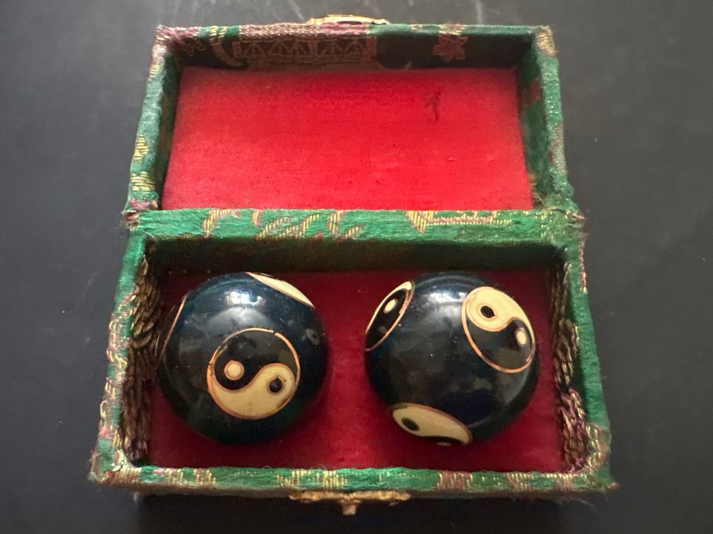 Chinese Baoding Meditation Balls Yin Yang Symbol in Brocade Storage Box