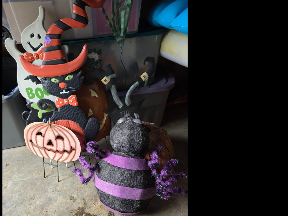 Metal Holloween  Decor, spider  etc