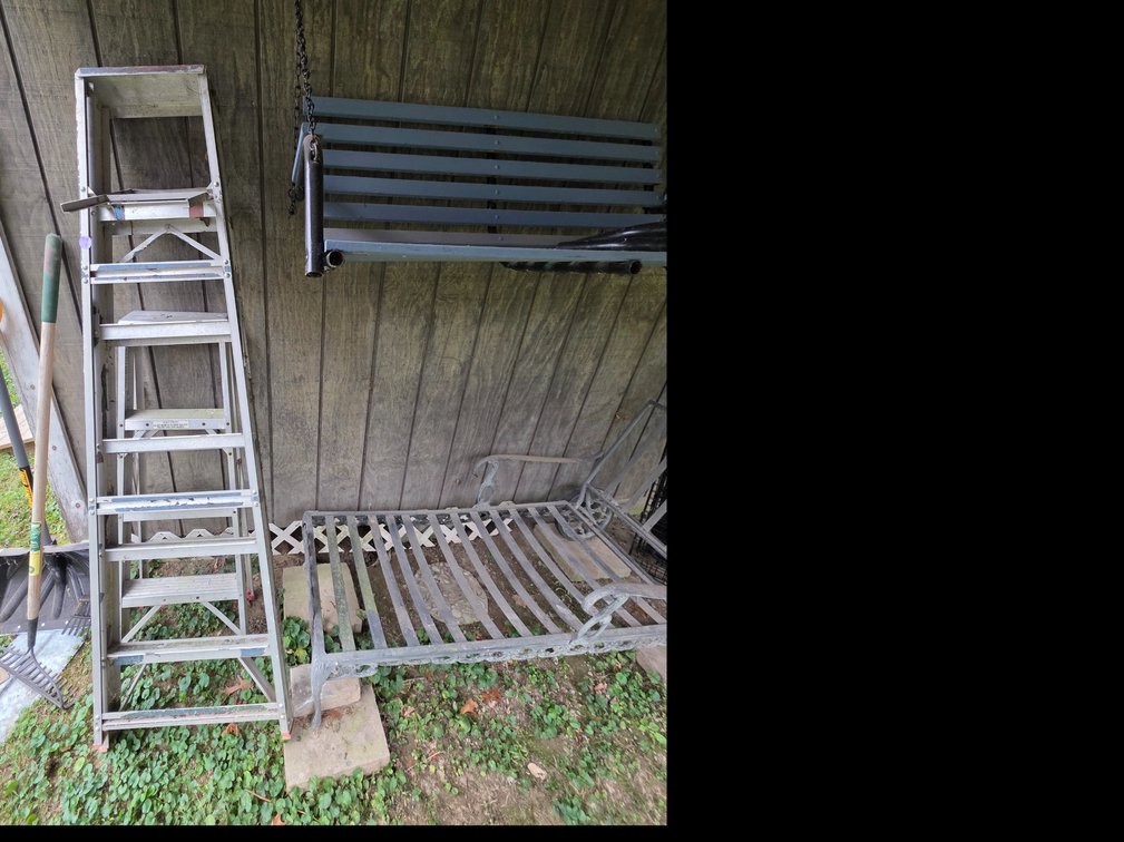 Aluminum  Ladders  6'  ,  3'
