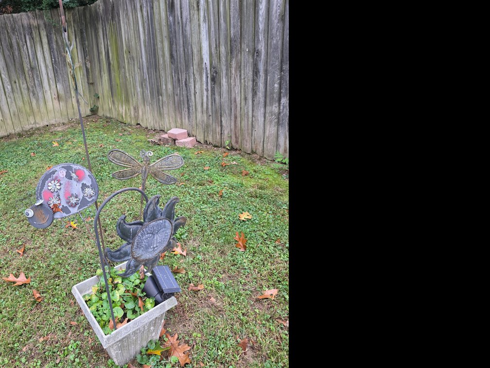 Sheppard  Hook    plastic  planter   Metal outdoor Lawn Decor
