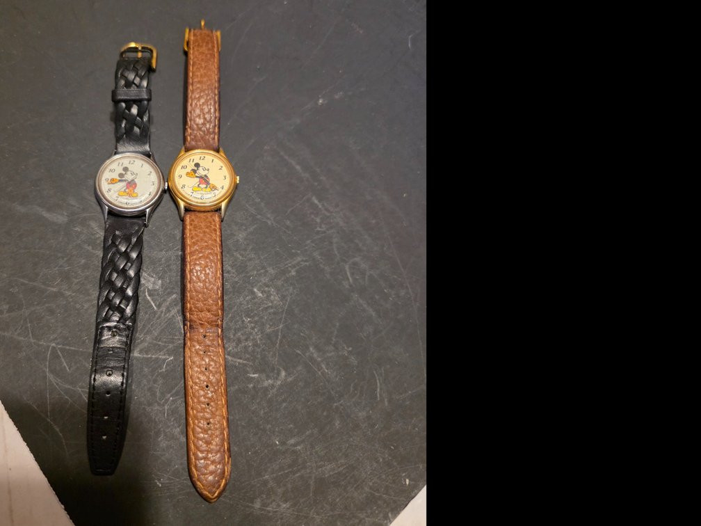 Vintage Lorus Mickey Mouse Quartz Watch (model V515-6000) :  Vintage Lorus Mickey Mouse Quartz Watch