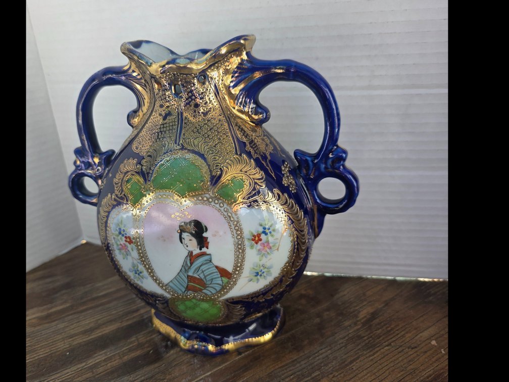 Vintage Japanese Nippon  ( unmarked cobalt blue porcelain twin-handled portrait vase featuring rich gold-gilt, Hand Painted 8" Tall