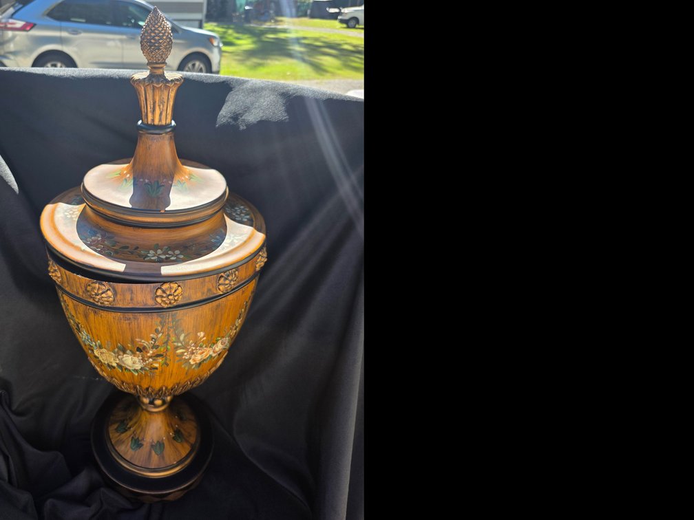 Ardley Hall, Adams Style Lidded Urn S