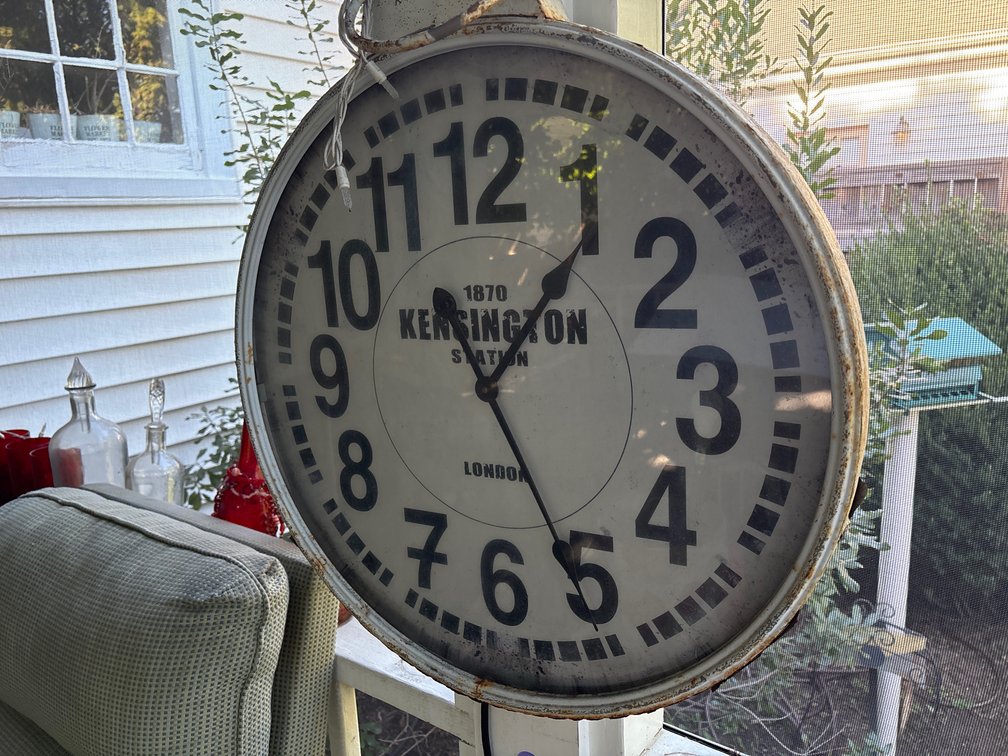 Kensington Station Clock