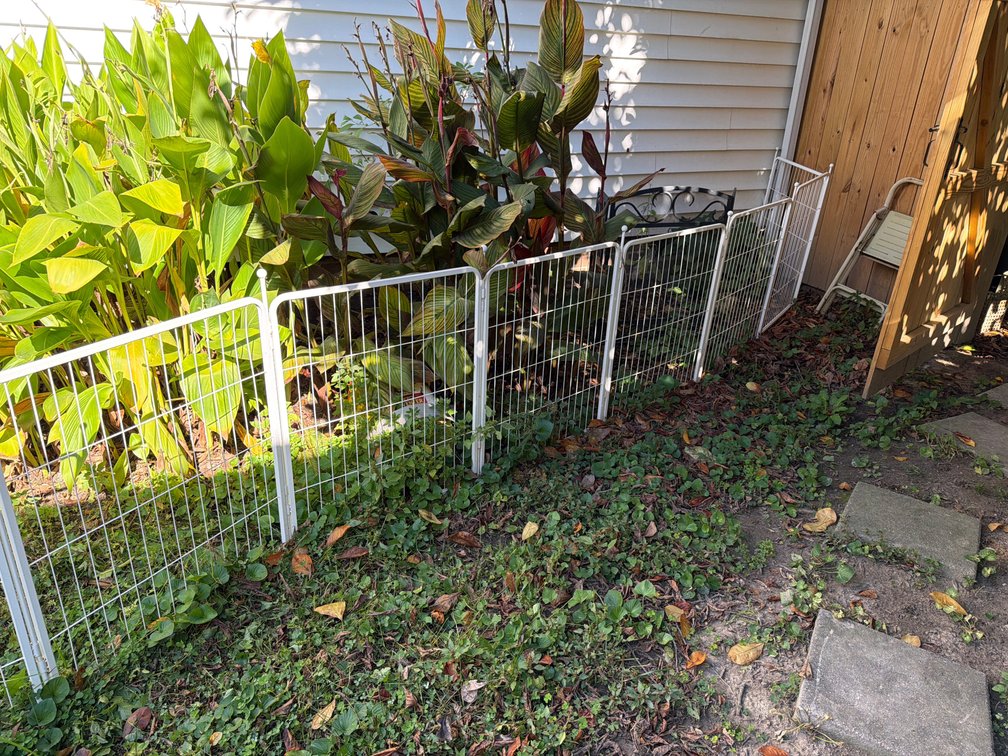 White Metal Interlocking Garden Fence Border Panels
