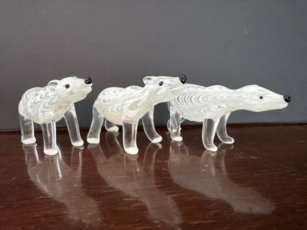 Hand-Blown Art Glass Polar Bear Figurines – Textured White Glass with Black Eyes & Nose