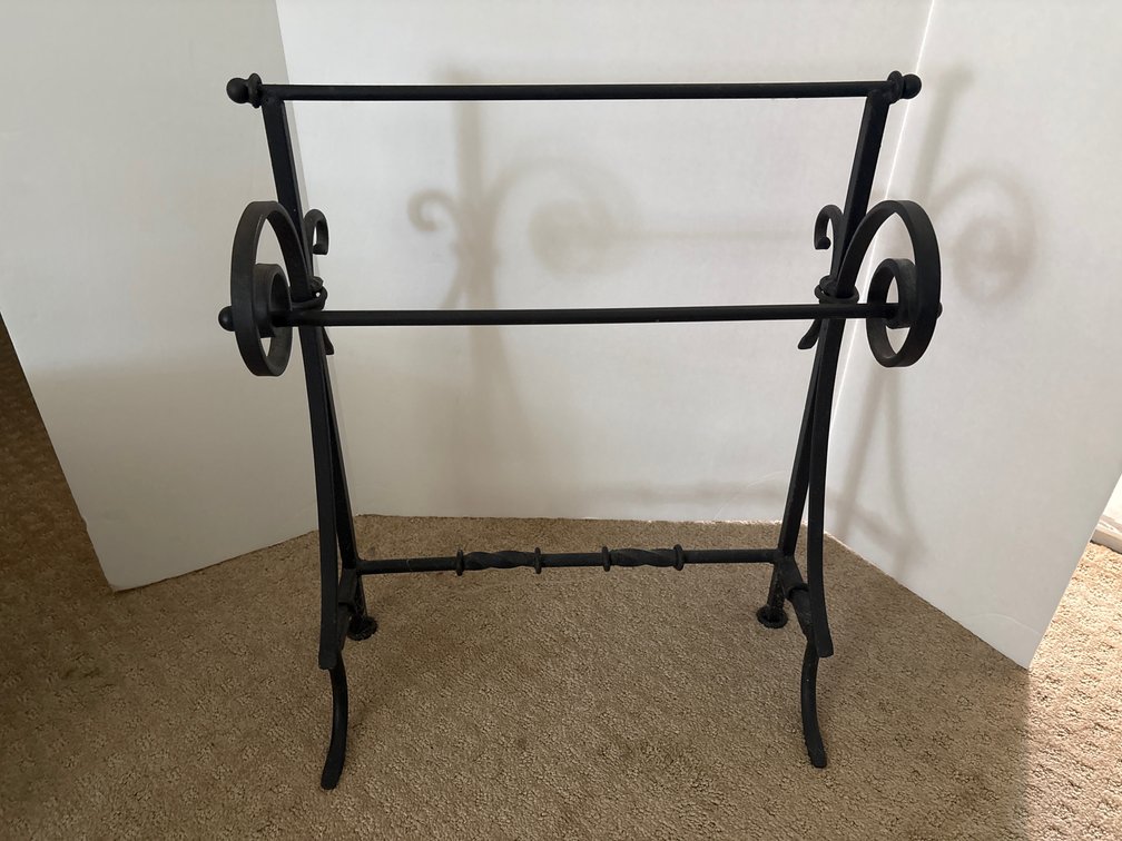iron quilt rack
