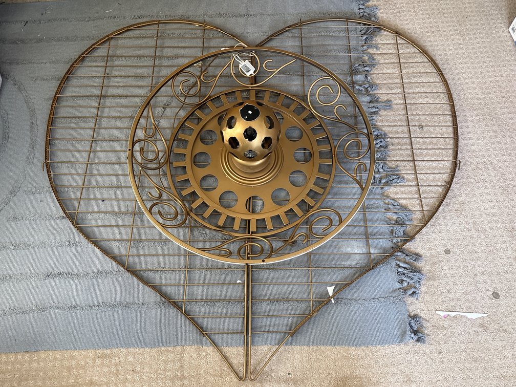 Large Metal Heart Light