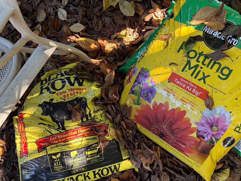 Potting mix and cow manure
