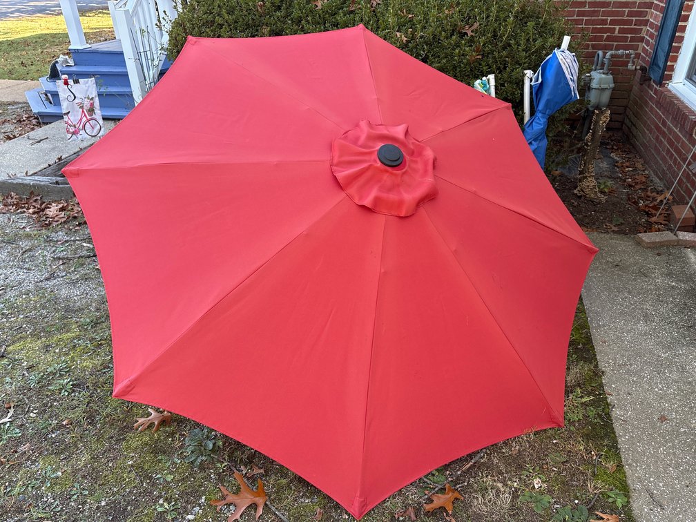 Umbrella and Basket Lot