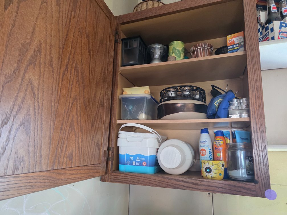 Contents of 3 upper  Cabinet,  1 Drawer  2 Base Cabinet