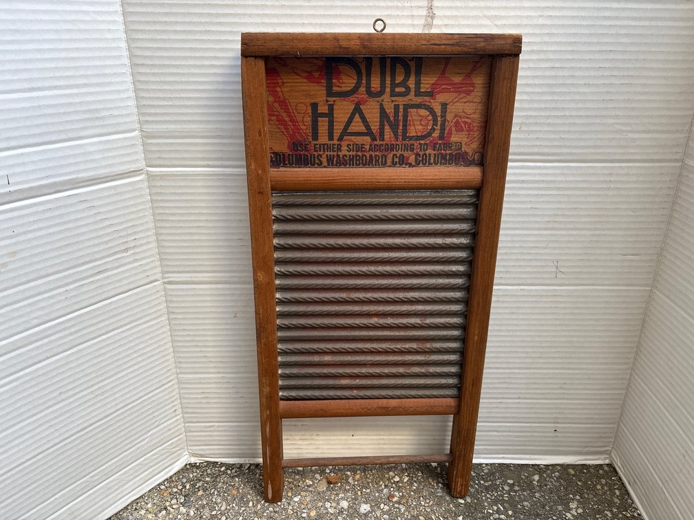 Columbus "Dubl Handi" Washboard with Hanging Loop