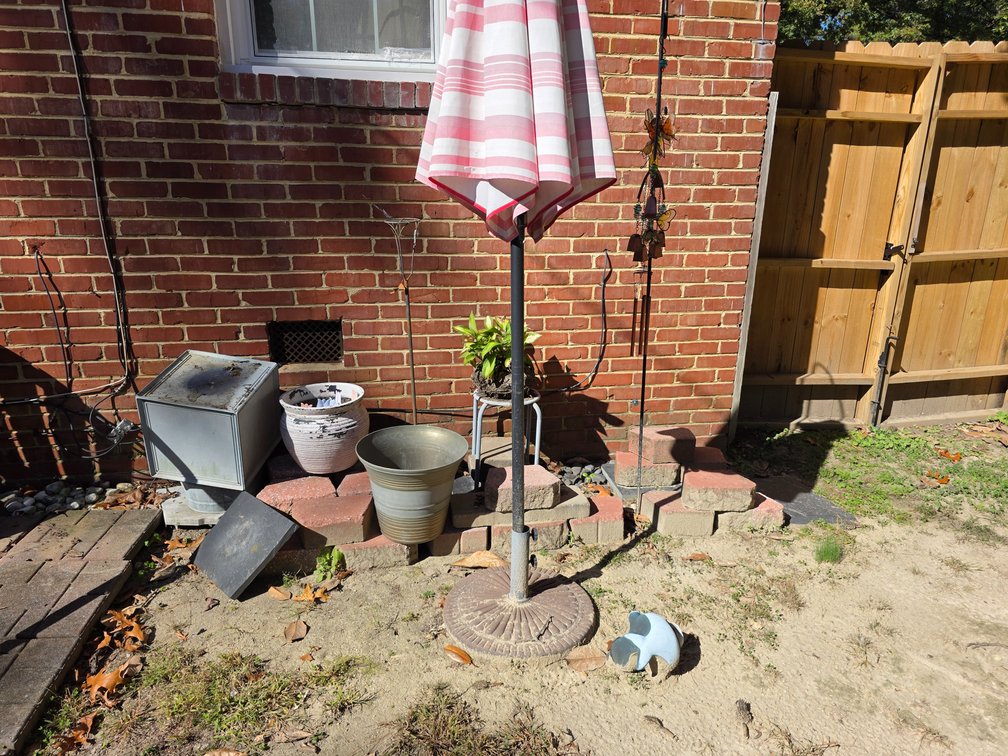 Umbrella  Stand   Umbrella   Sheppard  Hook   Edging Blocks