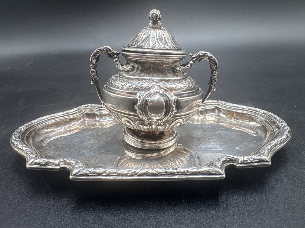 5.31 Troy Ounces Sterling Silver Sterling Silver Inkwell with Matching Tray