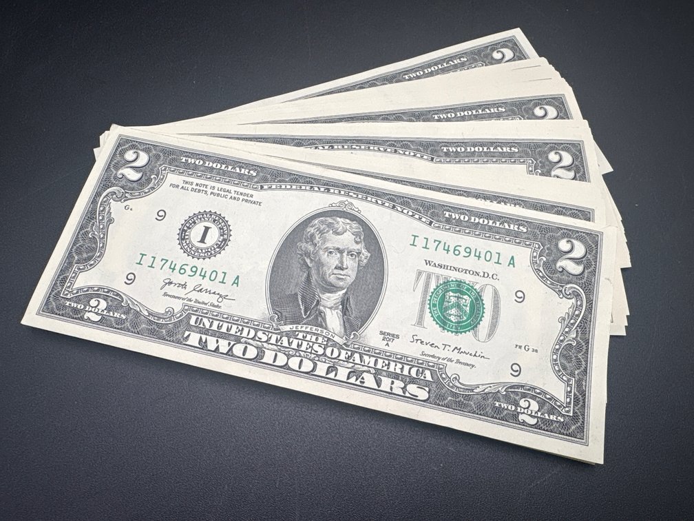 Uncirculated $2 Bills (x50)
