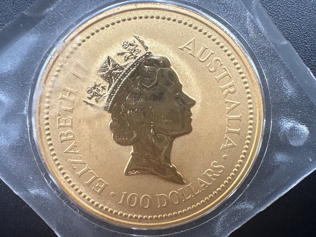 1 Ounce Fine gold 100 Australian Gold Nugget