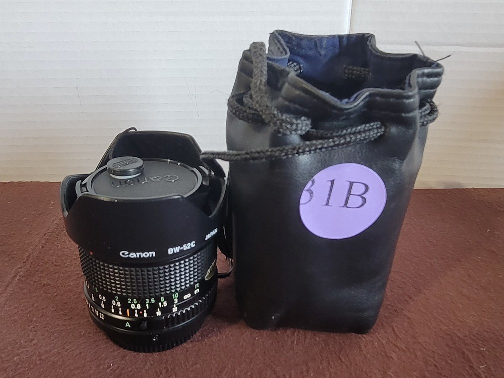 Canon FD 24mm 1:2.8 Lens